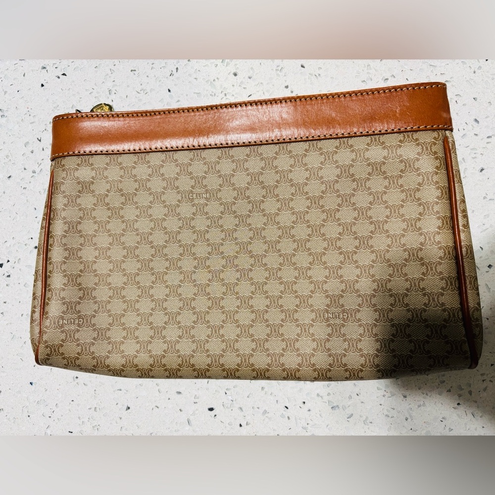 Celine Luxury Leather Triomphe Macadam Clutch Bag - Picture 3 of 10